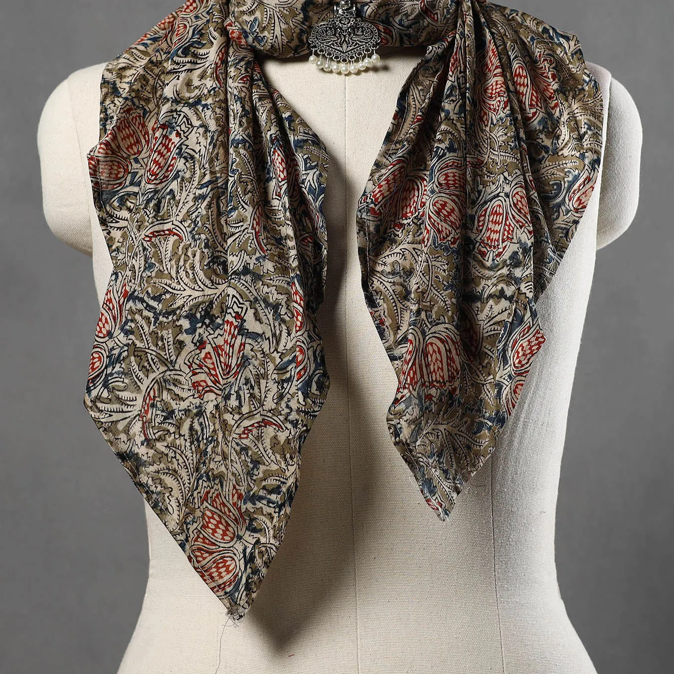 Block Printed Chanderi Silk Pendant Necklace Scarf 13