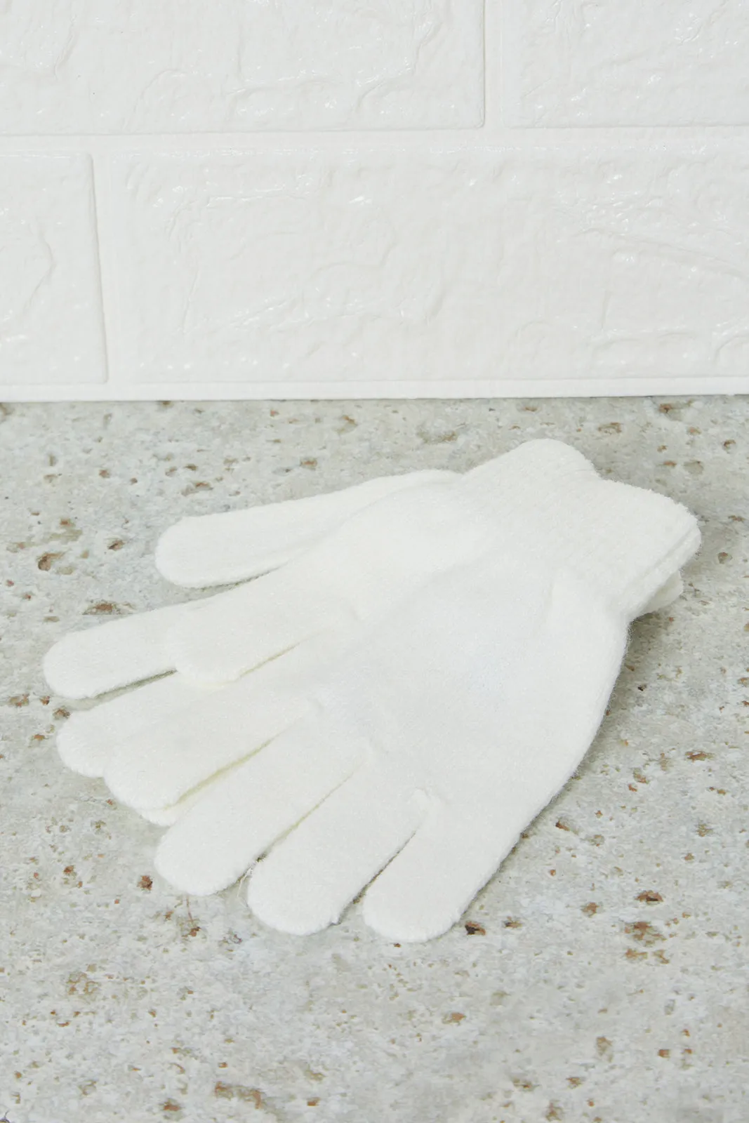 Girls White Embellished Icecap With Gloves Set (2 Piece)