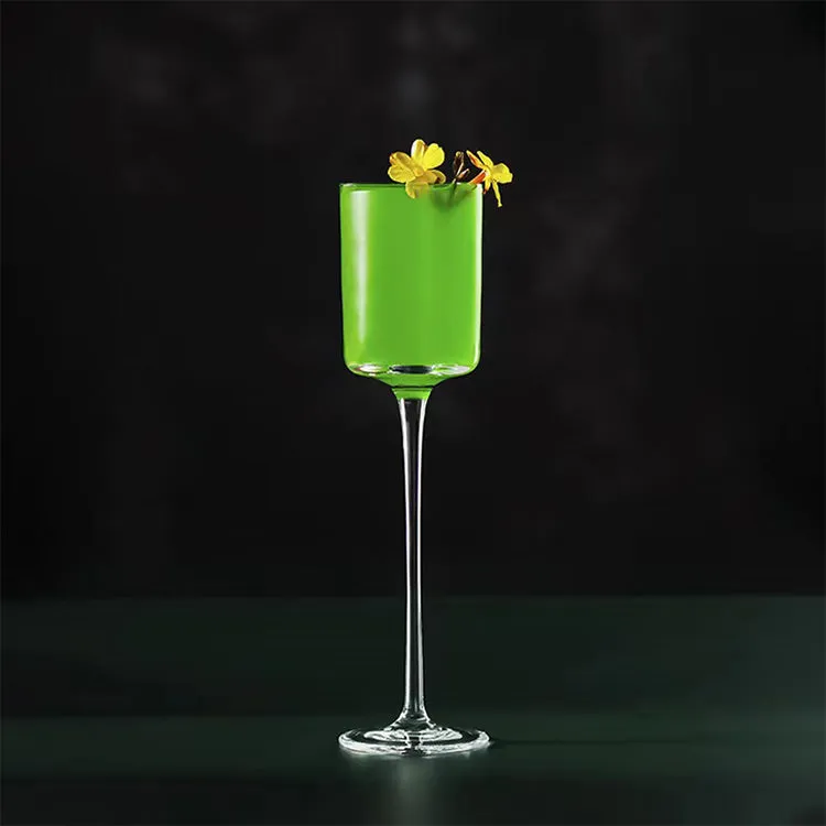 Lily (Wine Glass set of 2) Long Stem Wine Glasses