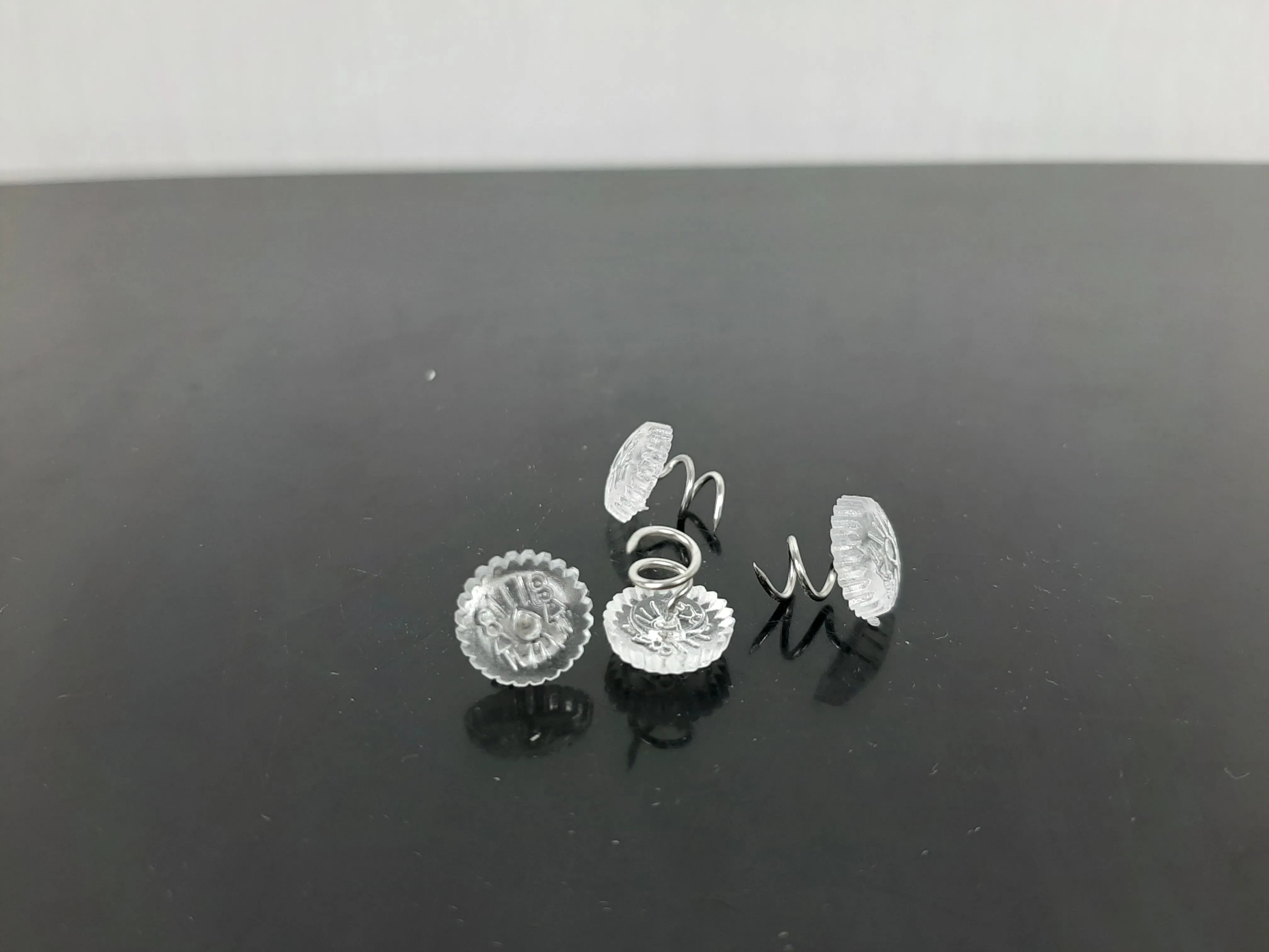 TWIST PINS