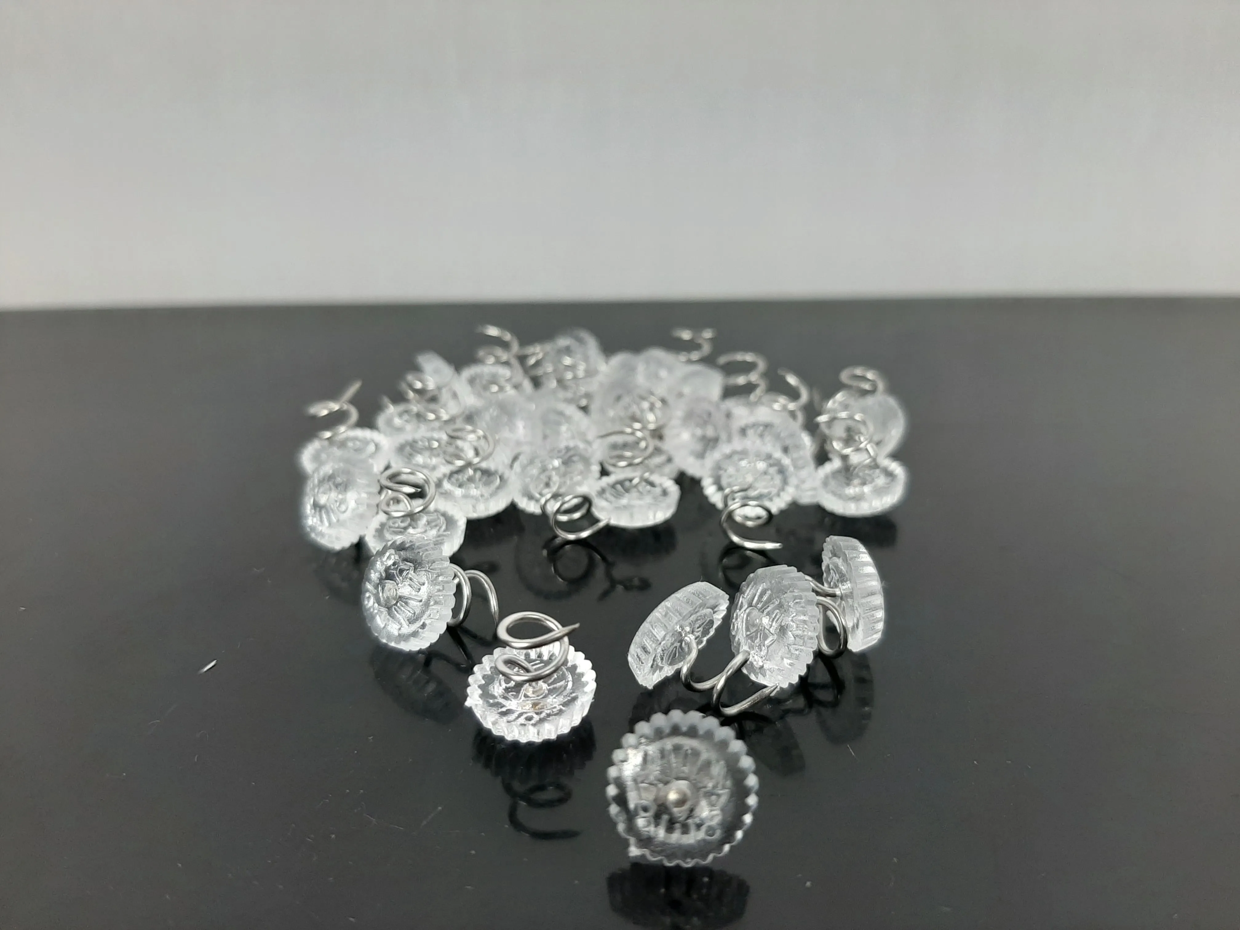 TWIST PINS